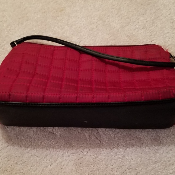 Red purse - Picture 2 of 2
